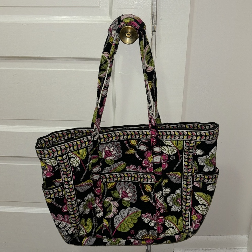 Reduced!  Vera Bradley large floral print tote travel bag